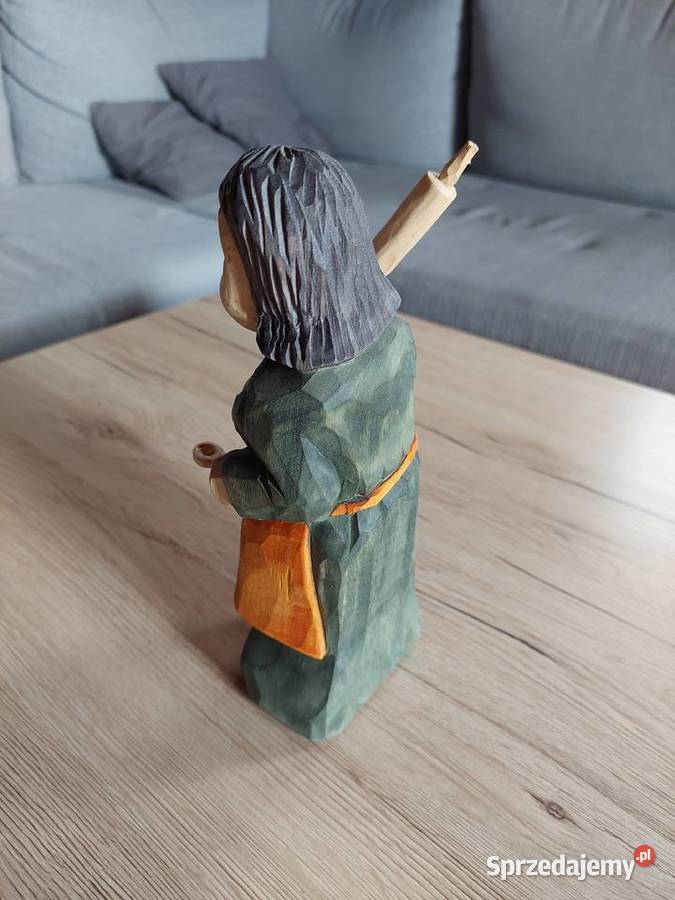 Rzeźba z drewna Kucharka z wałkiem i łyżką 1 łódzkie