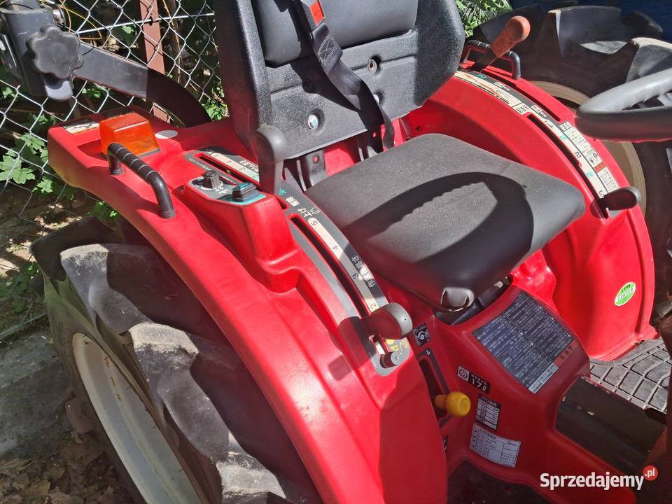 Mitsubishi MMt16 4x4 Konary