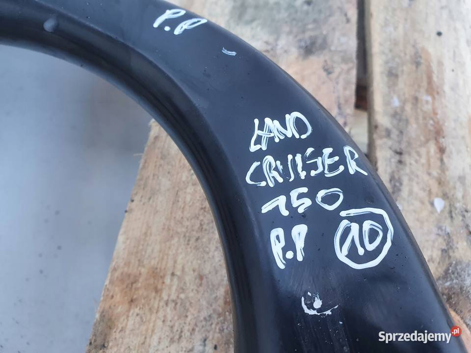 Toyota Land Cruiser J150 PRAWY GÓRNY WAHACZ Rudka