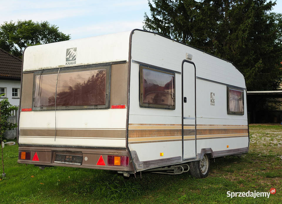 KNAUS 4406 Przyczepa Kempingowa
