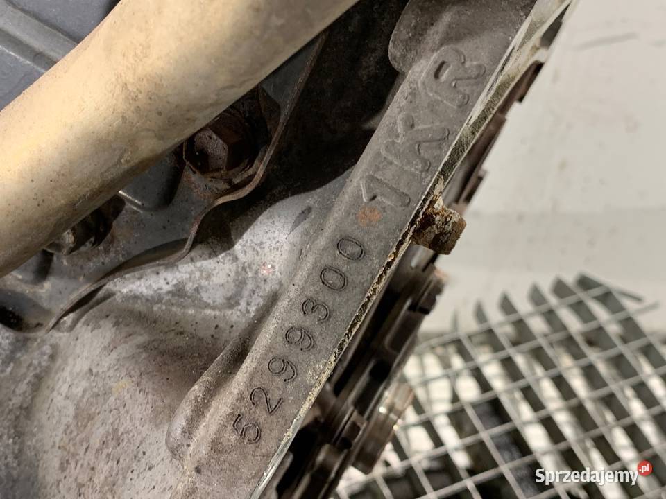 SILNIK PEUGEOT 10 68 1KRB52 0514 107 Silniki kompletne