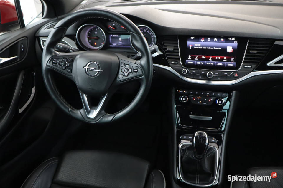 Opel Astra 14 T Rok produkcji 2015