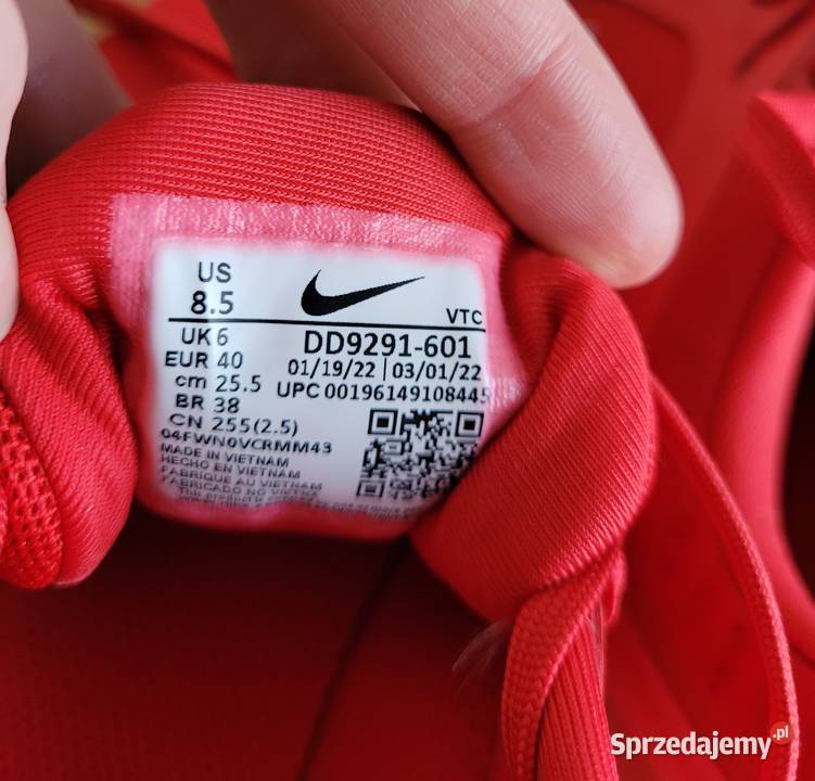 Nike Performance QUEST 5 czerwone Liszki
