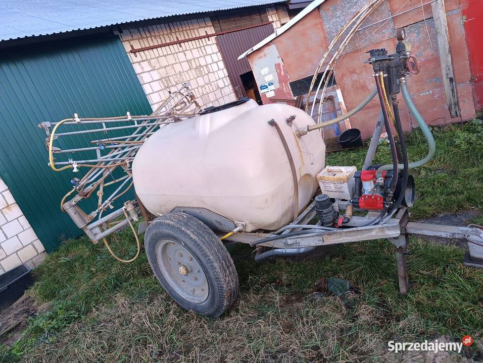 Opryskiwacz ciągany pilmet 1000l pompa udor 14m Zamch sprzedam