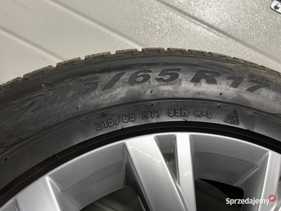 Oryginalne koła zimowe FELGI 17 VW Tiguan II Samochodowe