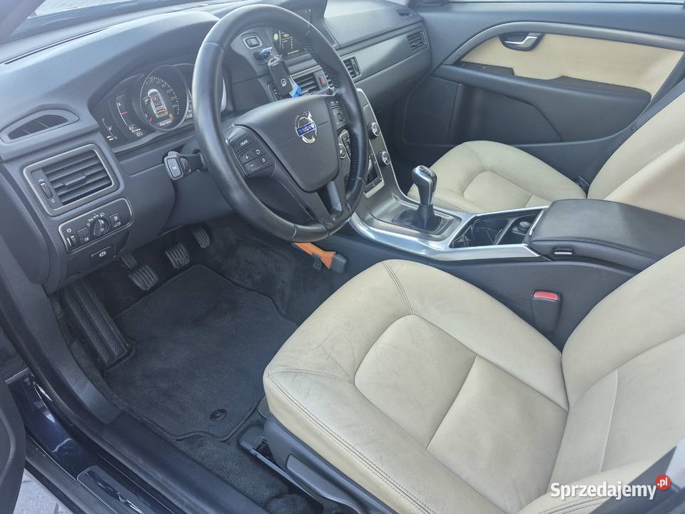 Volvo V70 D2 2015