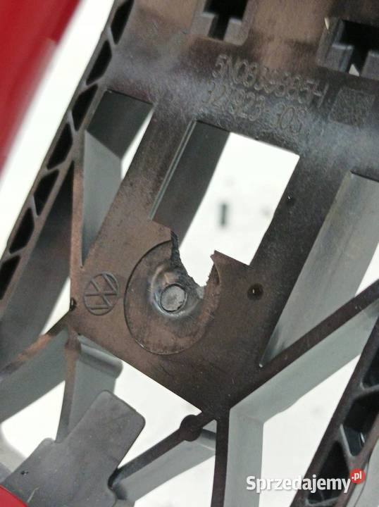 KLAMKA ZEWNĘTRZNA LEWA PRZÓD LF3P UK 5N0839885H Rok produkcji 2023 Klamki