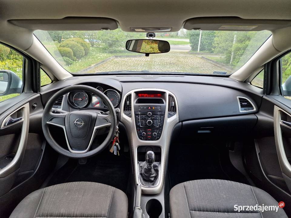 Opel Astra J 20 CDTI 160 SportTourer manualna małopolskie Ryglice