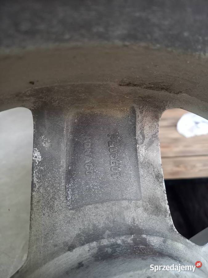 Felgi aluminiowe 15 do peugeota 4x108 Średnica 15" Puławy