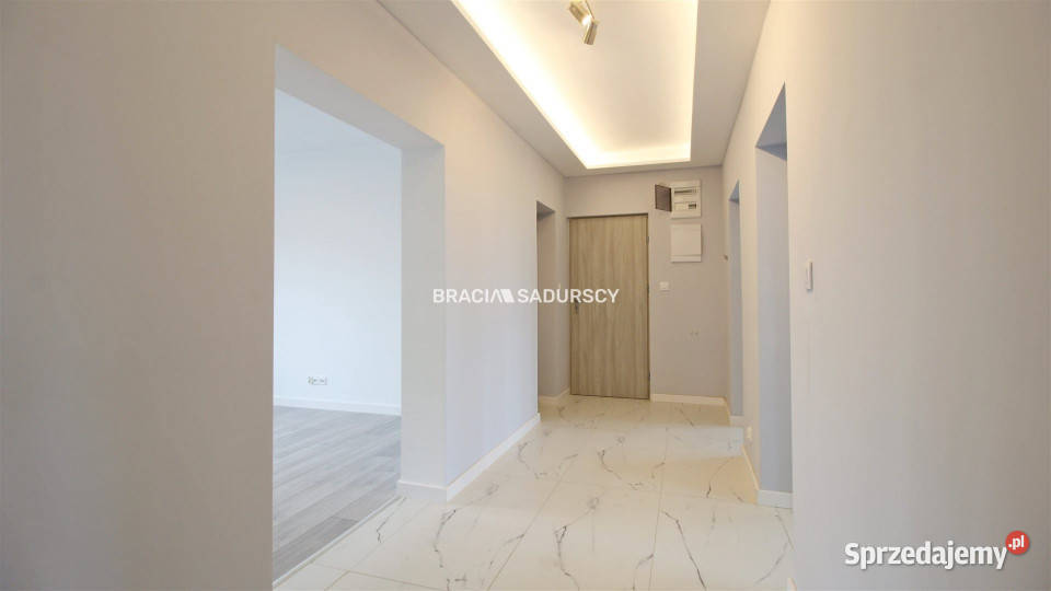 Mieszkanie sprzedam Oleśnica 1087m2 4 pokojowe miejsce parkingowe