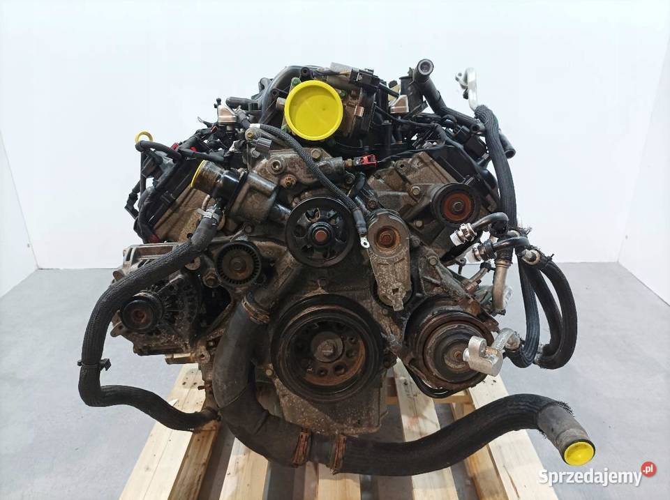 SILNIK KOMPLETNY BENZYNA TNXE P04893775TA 57 V8