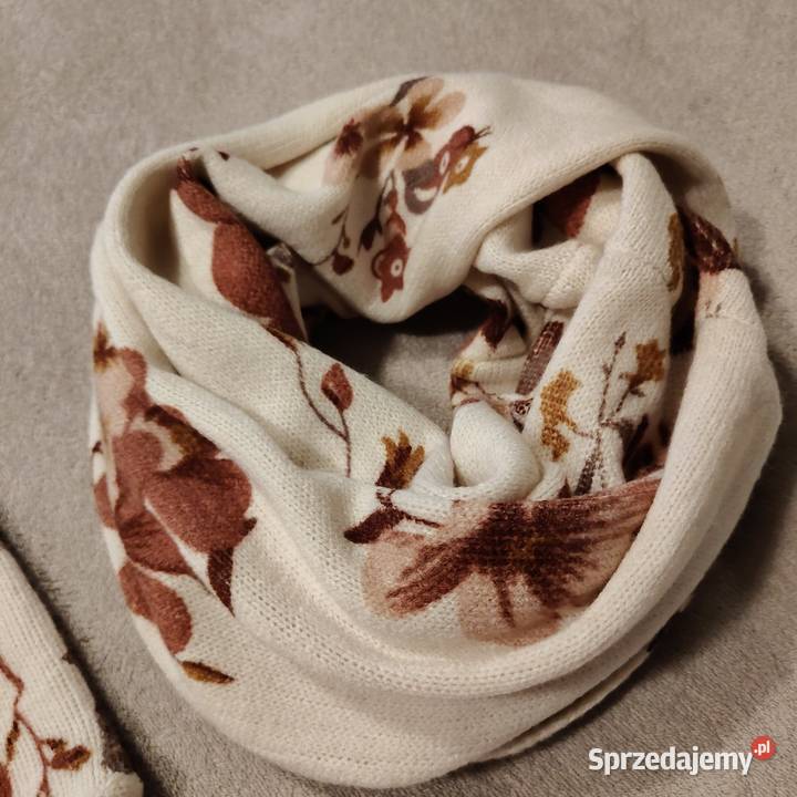 Czapka i komin w kwiaty mazowieckie Warszawa