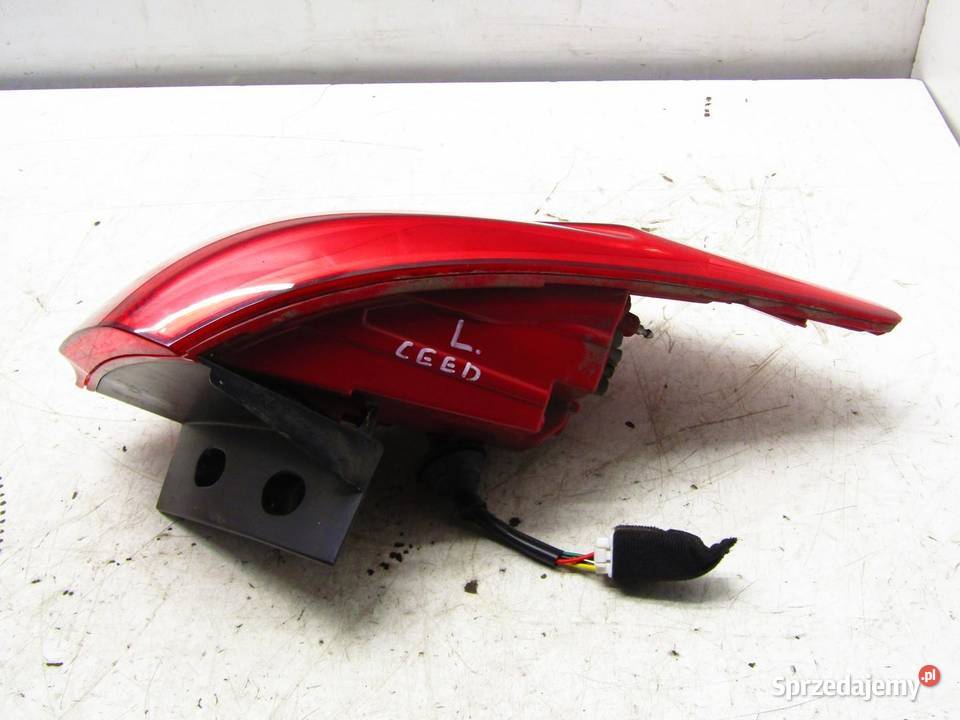 LAMPA TYLNA LEWY TYŁ KIA CEED II KOMBI LIFT osobowe