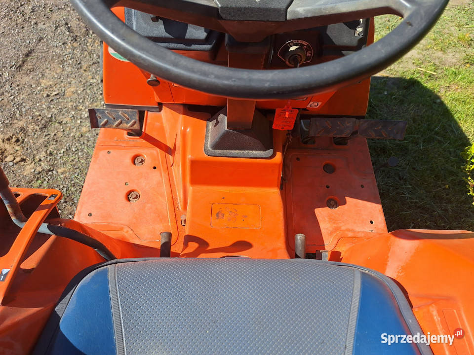Minitraktorek Kubota XB1 napęd 4x4 sprzedam