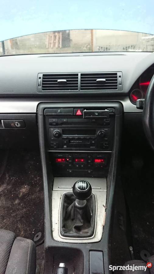 AUDI A4 B6 Części 20002006 Gniazdów