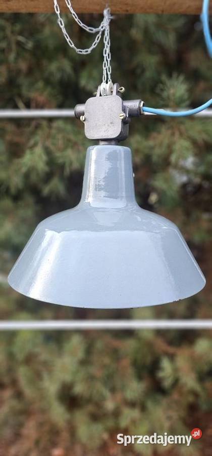 Lampa emaliowana indriustralna z lat 70tych