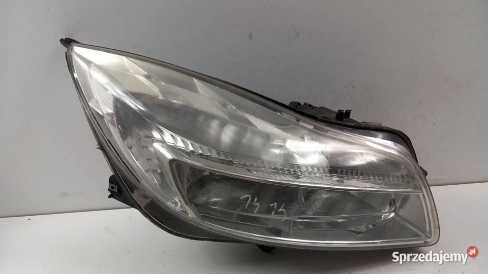 OPEL INSIGNIA A LAMPA PRZÓD PRAWA osobowe Zbierkowo