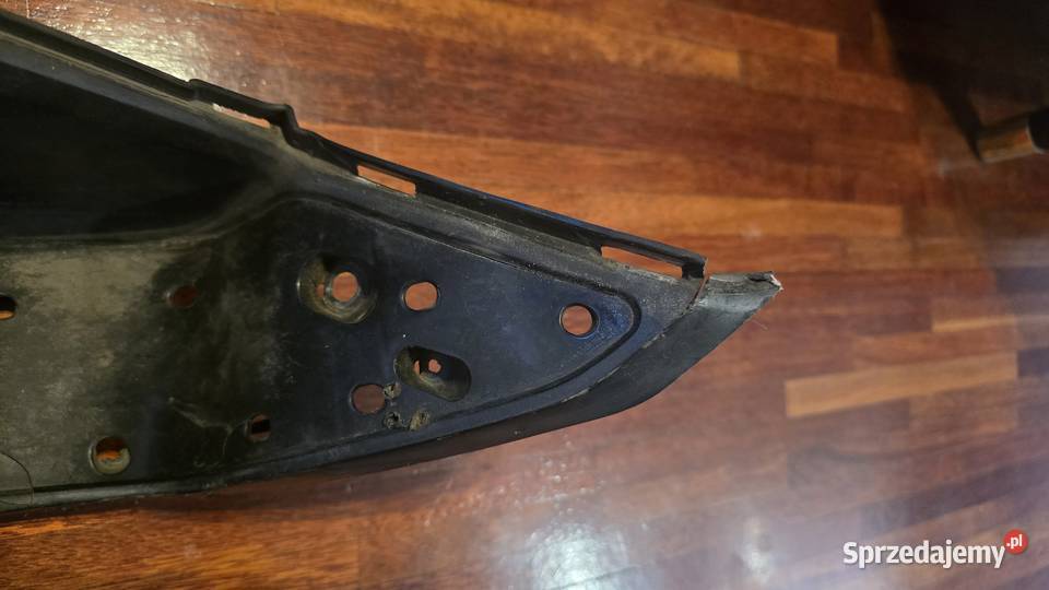 Honda PCX 0913 stopień podnóżek prawy Plastiki Łódź