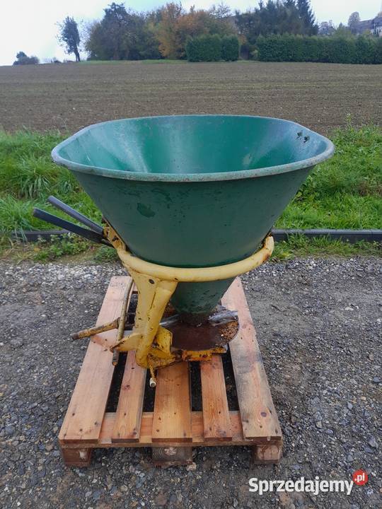 rozsiewacz dwutalerzowy amazone 400litrów Wielmoża