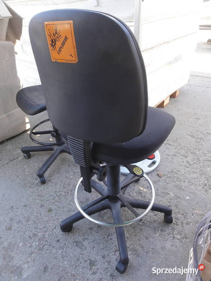 fotel biurowy wysoki ring base Nowy Styl Negro