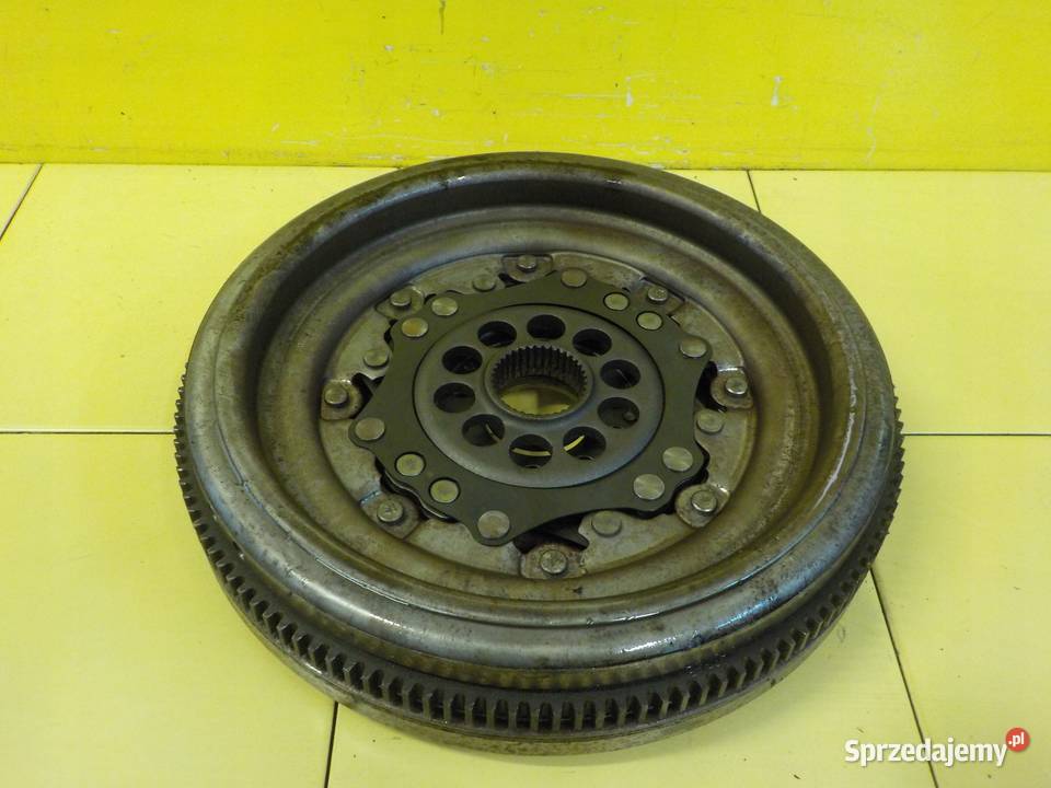 AUDI TT 32 VR6 06r 250 BHE kolo dwumasowe osobowe