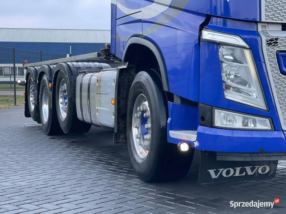 4 osiowy BDF 8x2 Volvo FH Warszawa