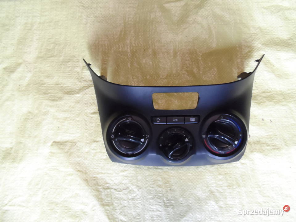 Peugeot 208 panel sterowania klimatyzacji Gościcino