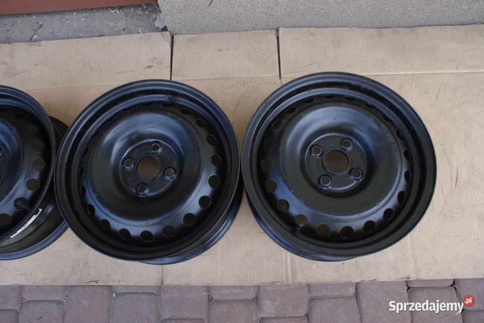 Felgi Stalowe 6Jx15 4x100 x541 ET46 Hyundai Dynów
