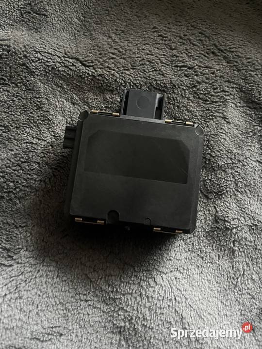 RADAR SENSOR CZUJNIK RADAROWY PRAWY TYŁ AUDI Q7 Ludomy sprzedam