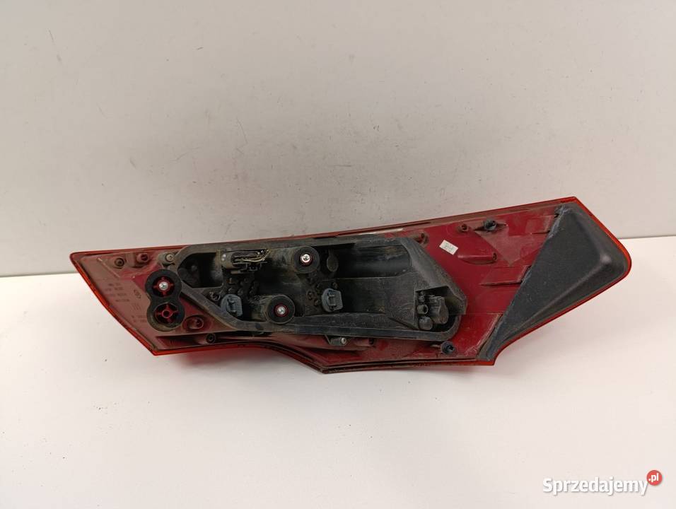 OPEL INSIGANIA A KOMBI LAMPA TYŁ PRAWY Zbierkowo