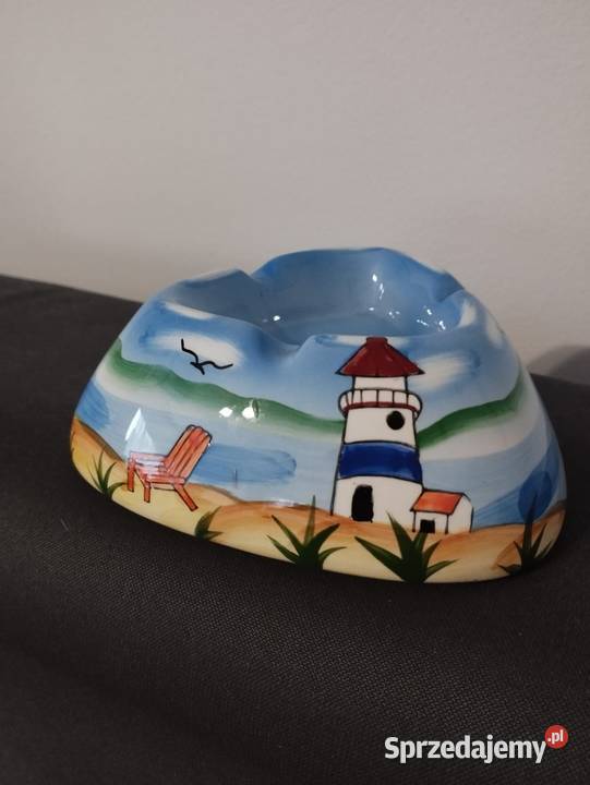 Ceramiczna popielniczka z ładnym motywem morskim Pszczyna