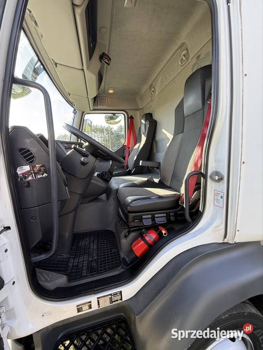 Renault D12 Gamma chłodnia izoterma elektryczne szyby świętokrzyskie