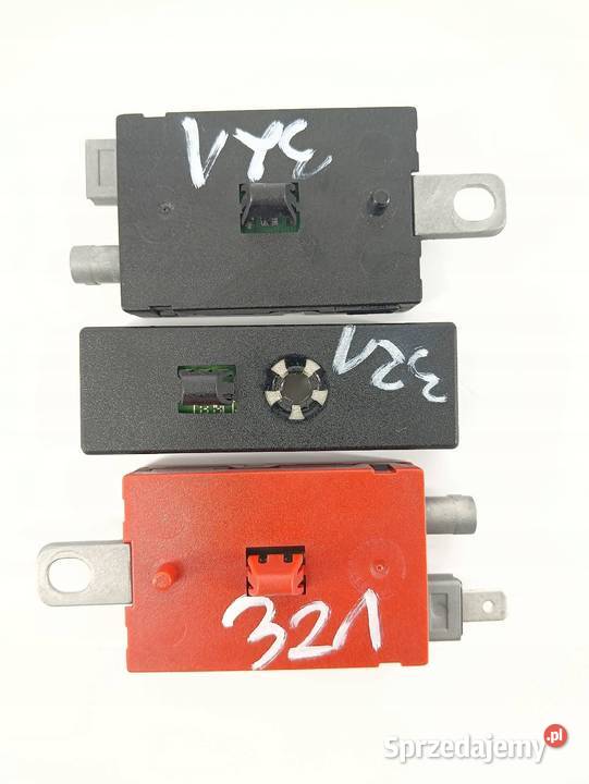 WZMACNIACZ KOMPLET 7CP118C847EA 31282107