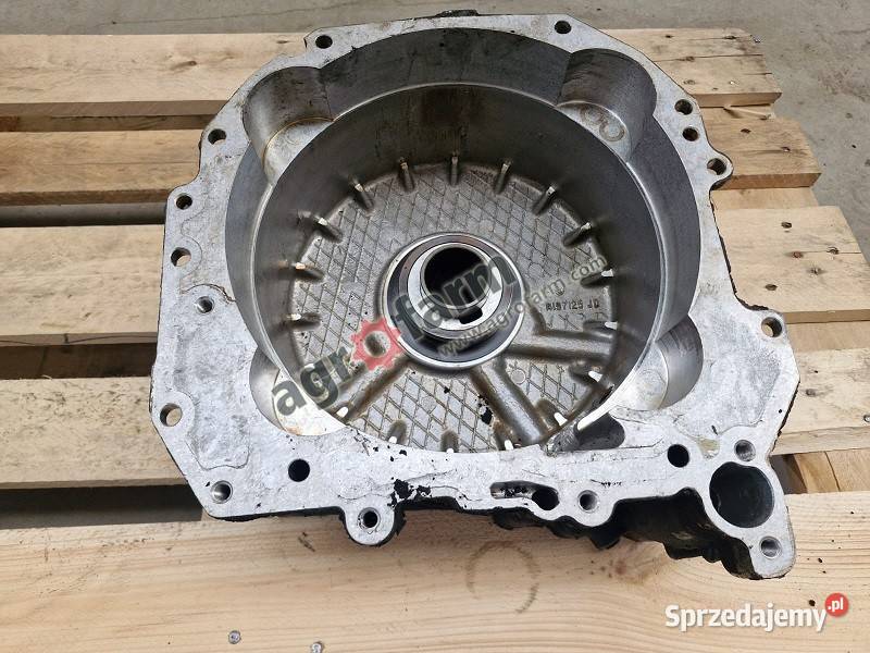 Obudowa skrzyni biegów John Deere 5620 5720 5820 Byków