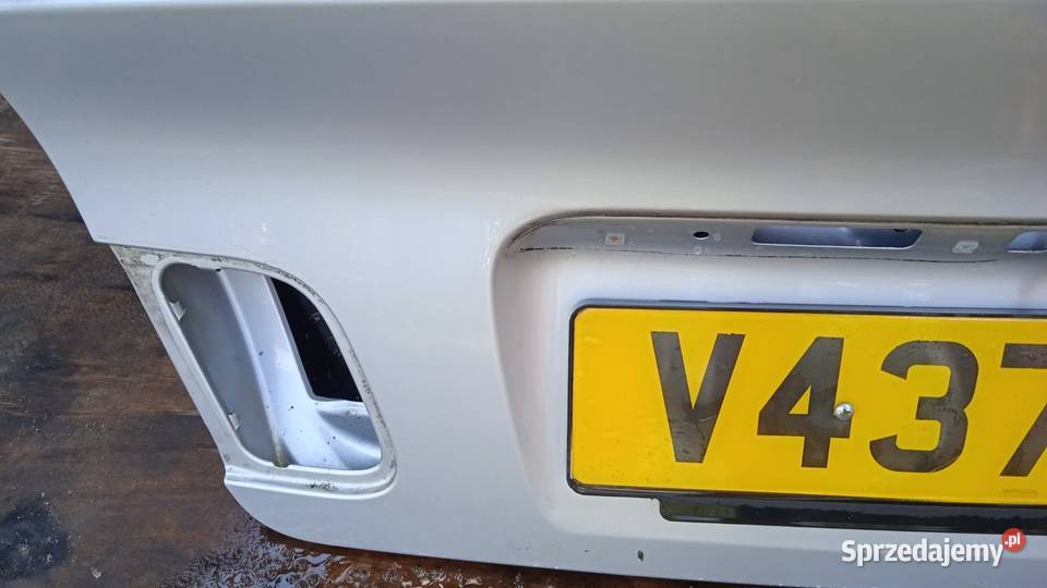 BMW E46 SEDAN KLAPA TYŁ 3547 Zbierkowo