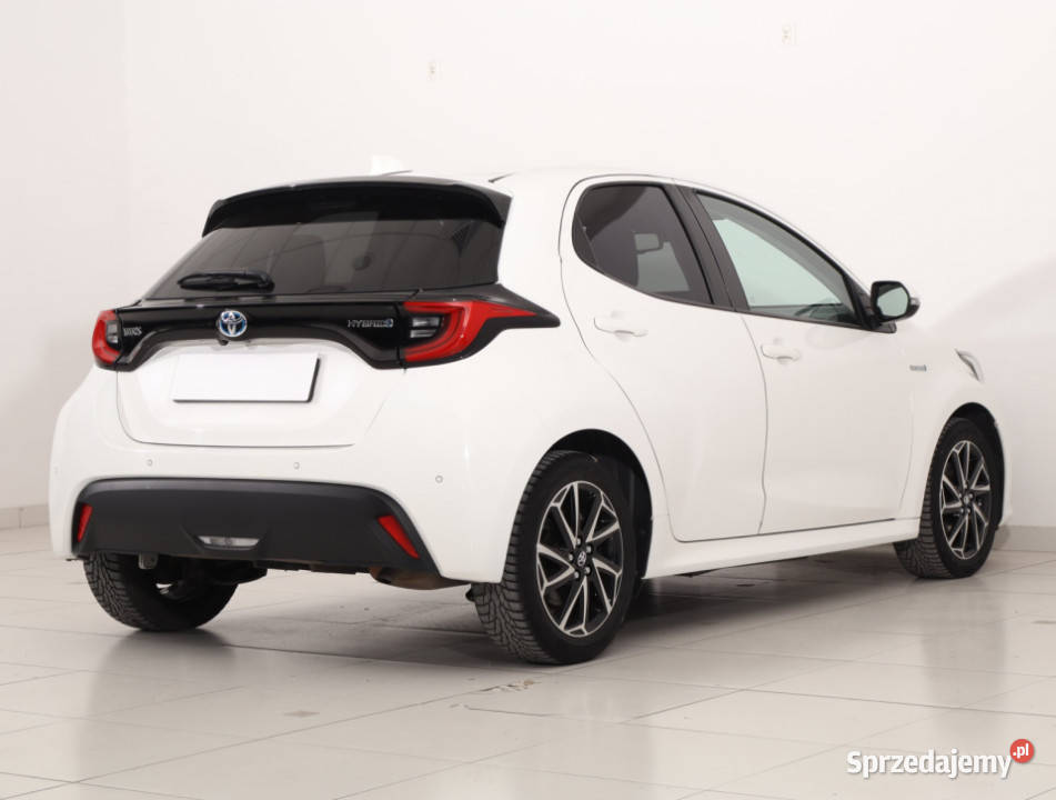 Toyota Yaris 15 VVTi Hybrid Hatchback Toyota
