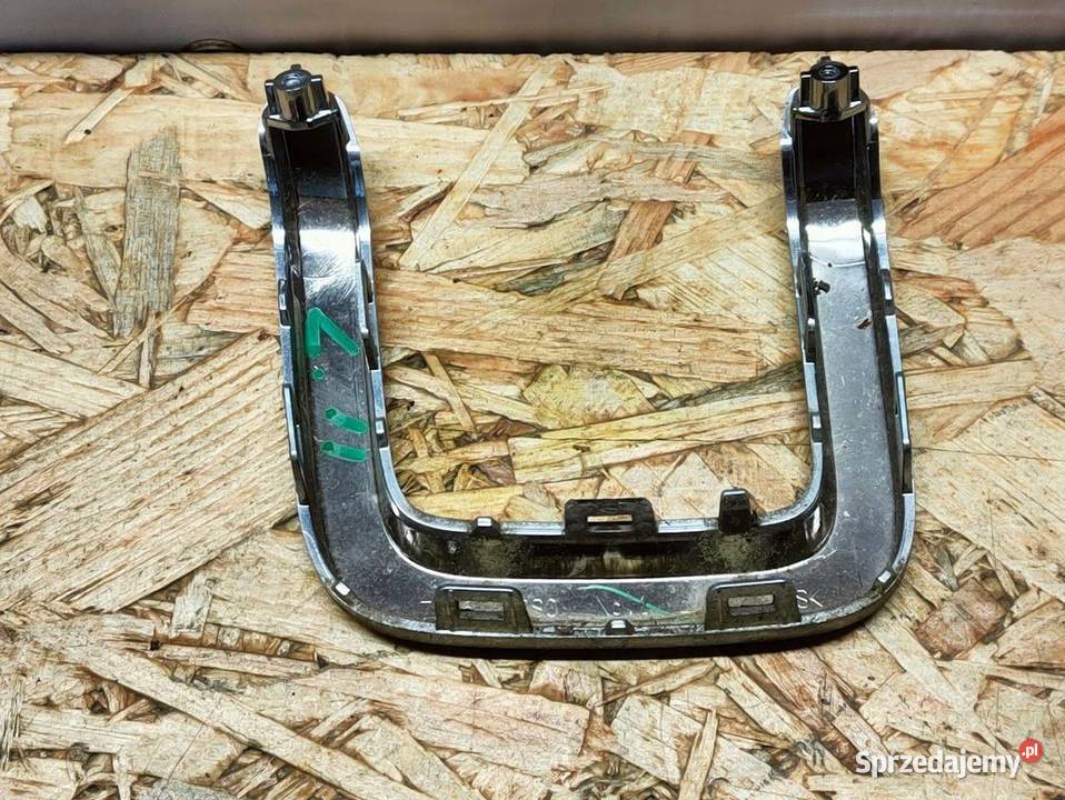 Ramka na Grill Suzuki Ignis III Lift 2020 Lewa osobowe Pleszew