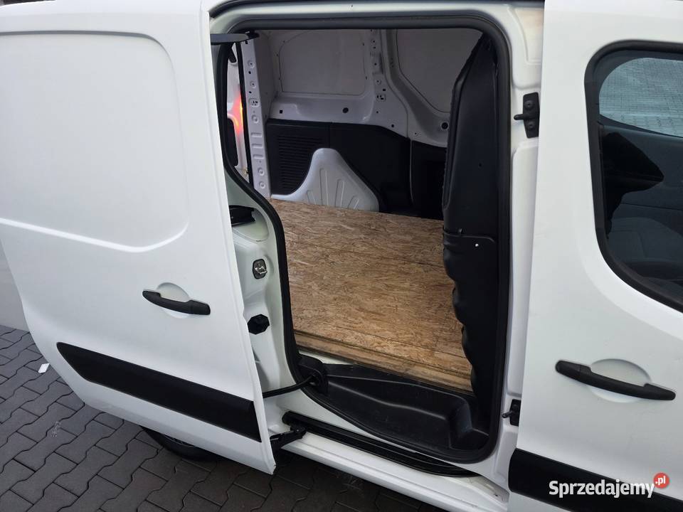 Citroen berlingo 16 hdi stan perfekcyjnyświeżo diesel Zawiercie