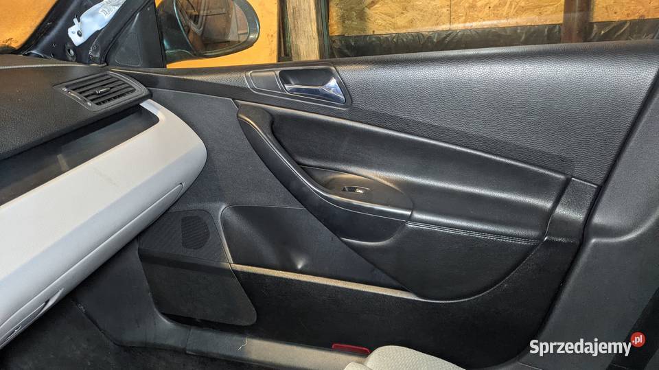 Boczki czarne skórzane passat b6 kombi Pozostałe podkarpackie Sanok