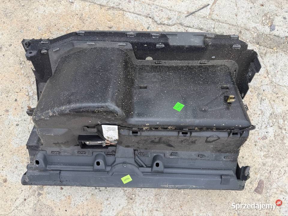 SCHOWEK PASAŻERA AUDI A3 8L 3D 8L1857095 8L1 857 Ostrów Wielkopolski