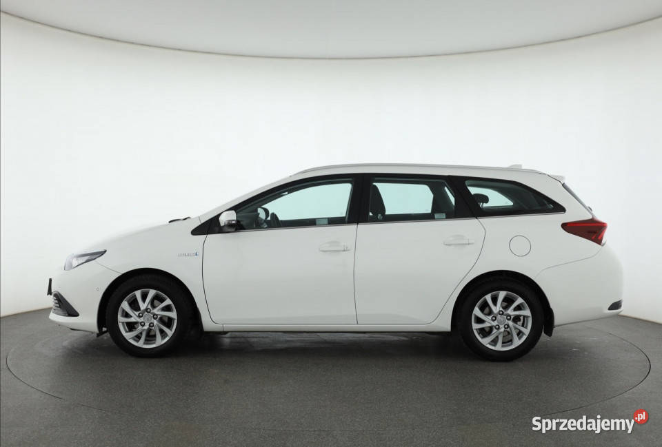 Toyota Auris Hybrid 1798cm3 mazowieckie Piaseczno