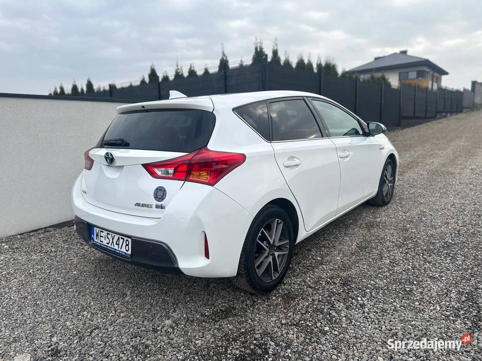 Toyota Auris II Hybrid 2014r LPG Gwarancja na światła przeciwmgielne Lublin