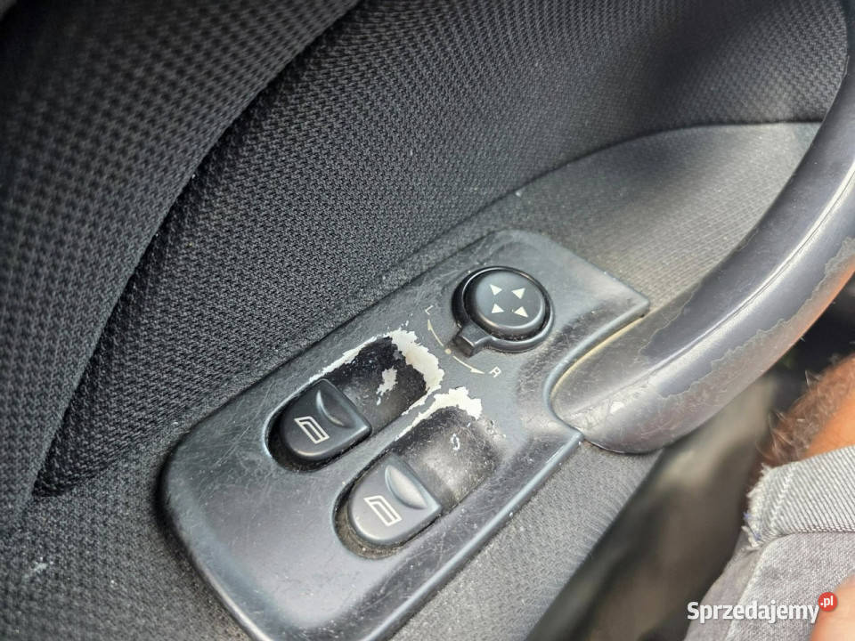 Alfa Romeo 147 16 Benzyna 105 Klimatyzacja Słupsk