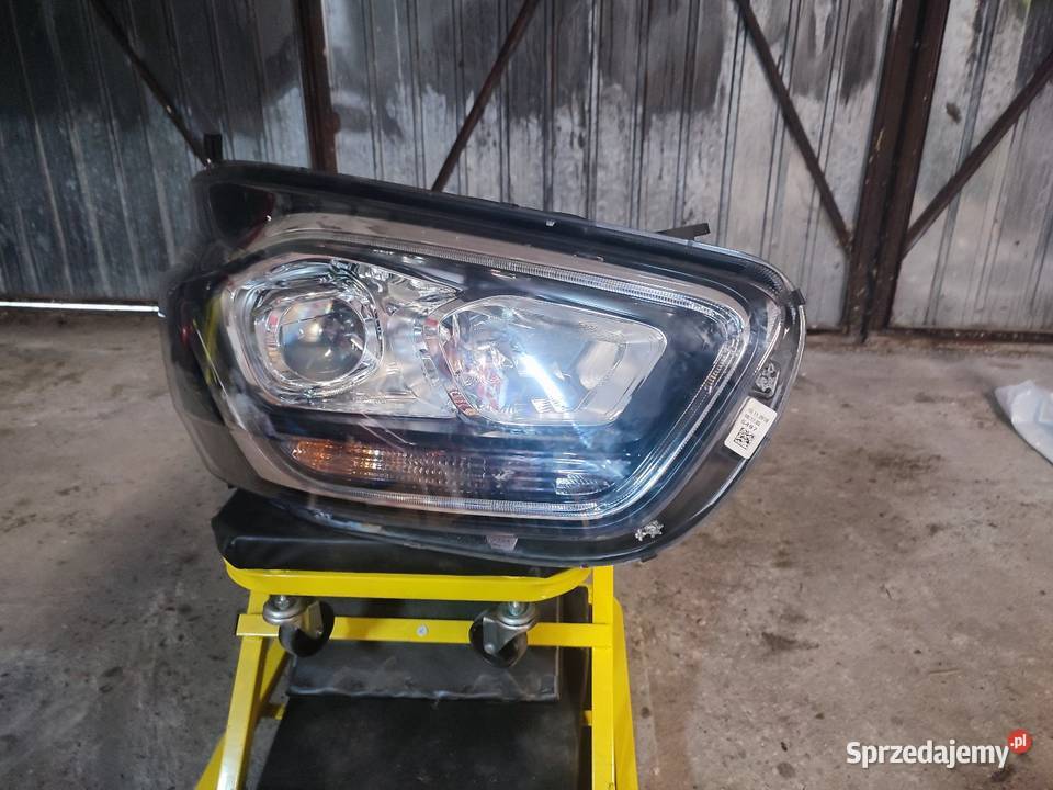Lampa przednia prawa Ford Transit custom 2018 Drezdenko