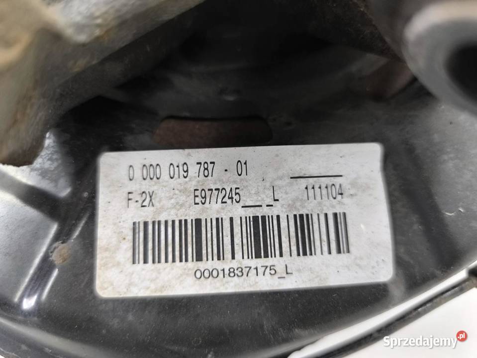 ZWROTNICA LEWY TYŁ BMW F20 F21 116i Zestawy zawieszenia