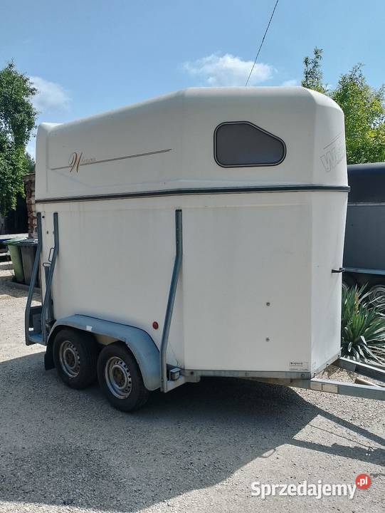 Przyczepa do przewozu dwóch koni DMC 1300