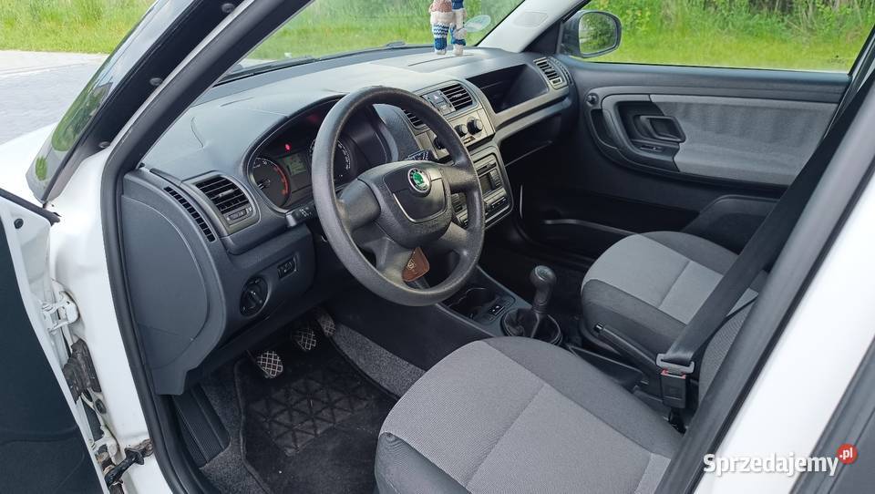 Skoda fabia 12 MPI klima niski przebieg biała Łuków sprzedam