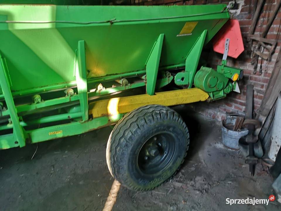 Rozsiewacz Do Nawozu Wapna AGROMET