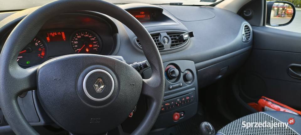 Renault CLIO III benzyna 2013r 1 2 16V 75 5d z Rok produkcji 2013 Krosno sprzedam