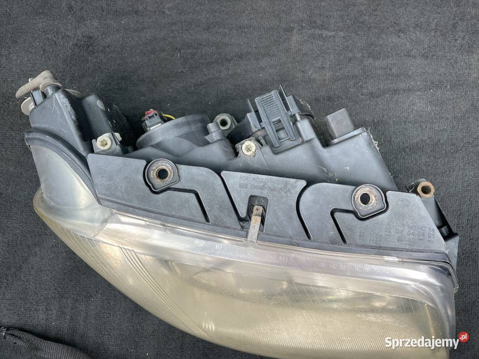 Reflektory przód VW Passat B5 FL używane Bobrek